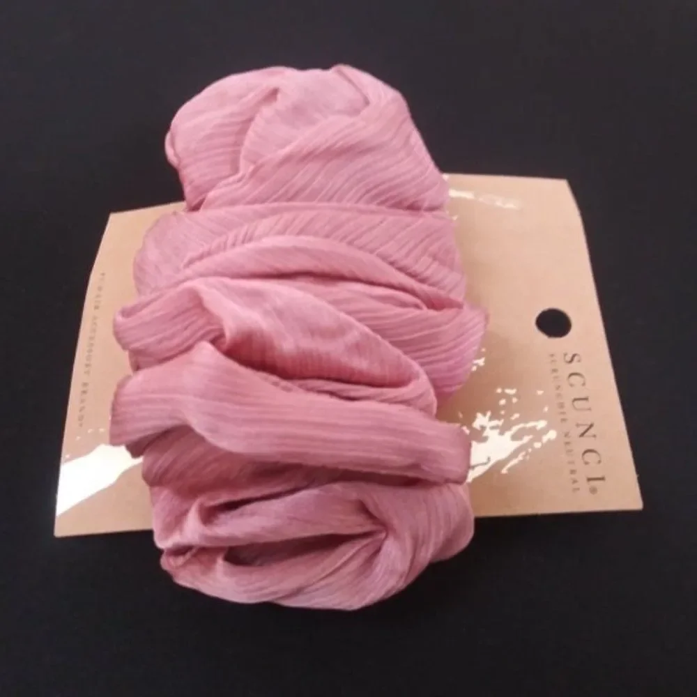 Pink Hair Tie by Scunci‎